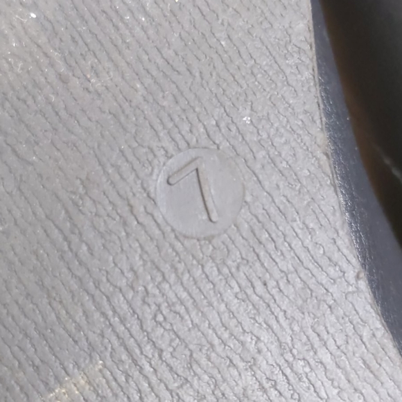 Black Chelsea Boots by Sole Mates (Size 7/7.5) - Picture 4 of 5